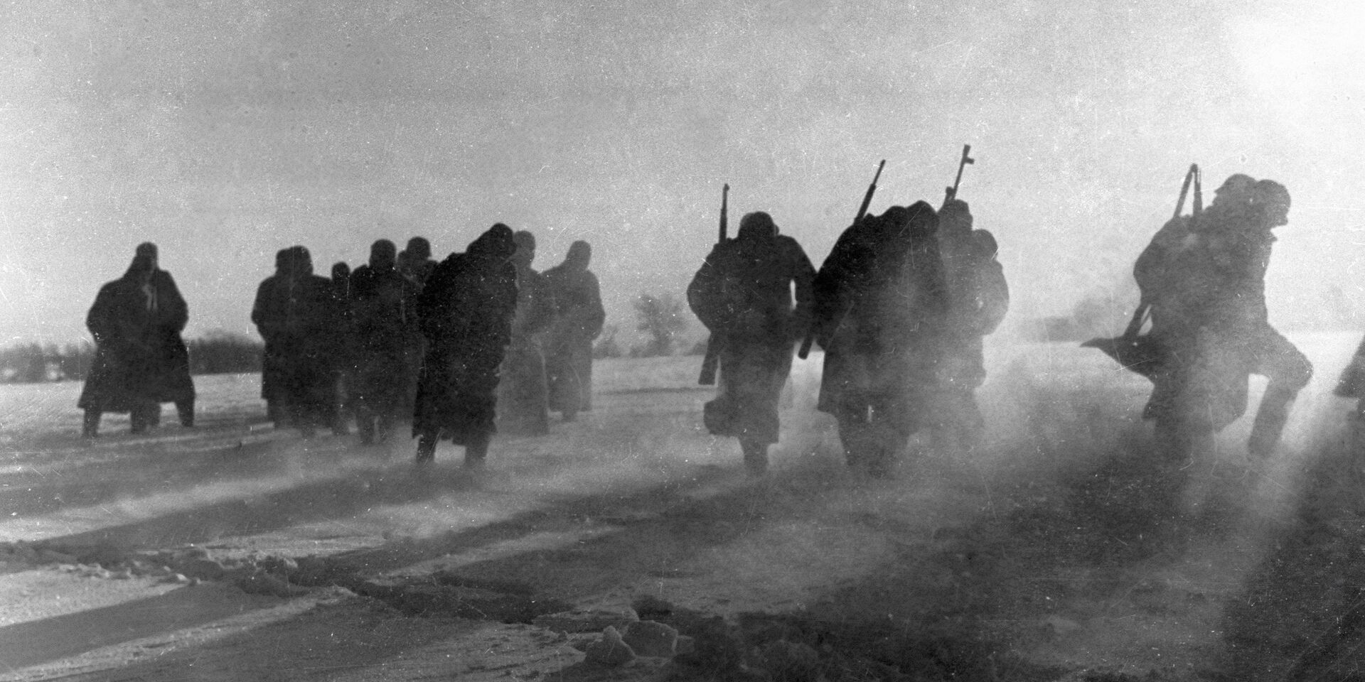Великая Отечественная война 1941-1945 годов. Немецкие солдаты сдаются в плен во время битвы под Москвой - ИноСМИ, 1920, 09.05.2021