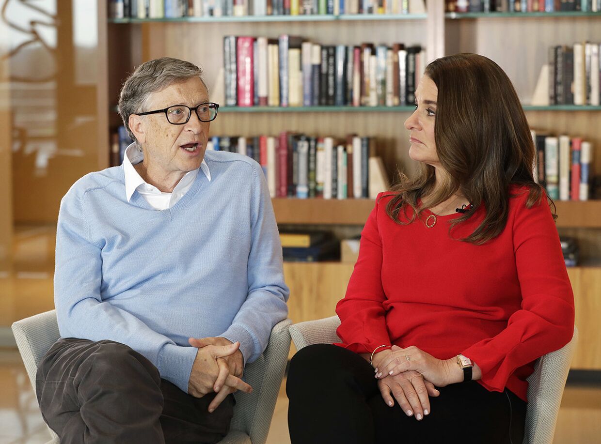 Соучредитель Microsoft Билл Гейтс и его жена Мелинда