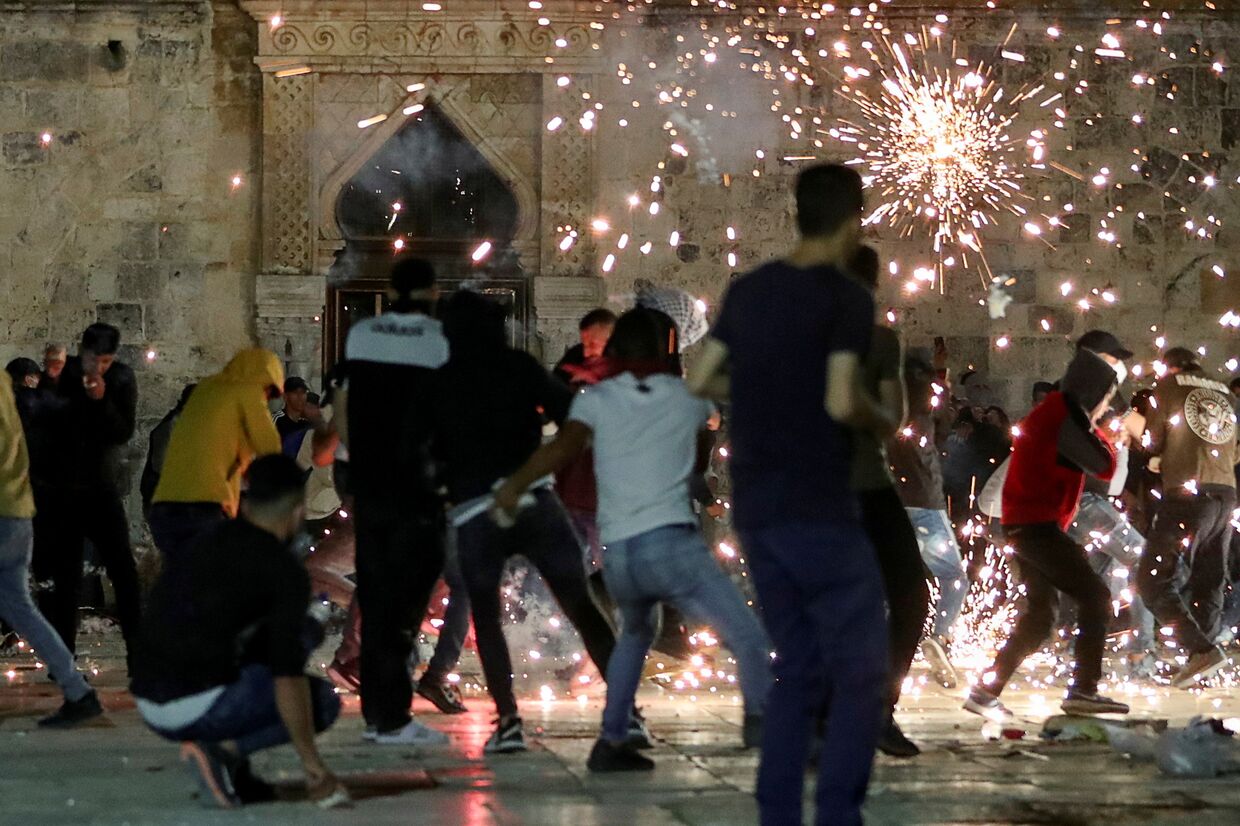 Столкновение Палестинцев с полицией в Иерусалиме