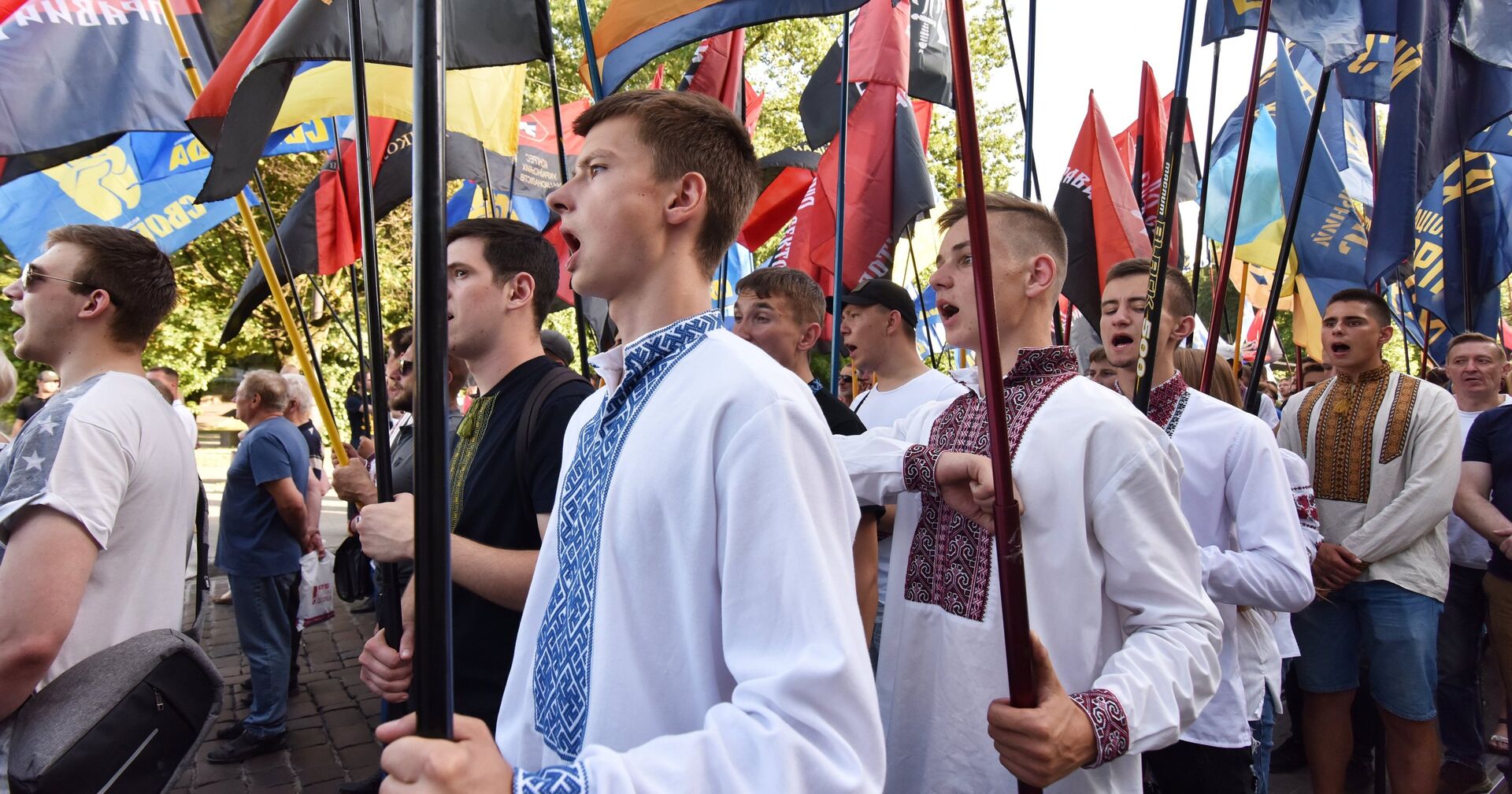 Марш в вышиванках во Львове - ИноСМИ, 1920, 28.05.2021