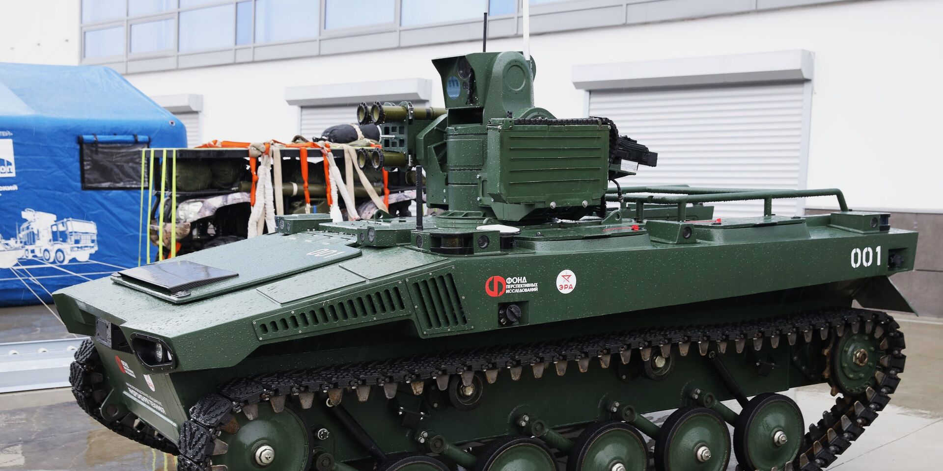 Смогут ли российские боевые роботы Маркер сжечь западные тяжелые танки?