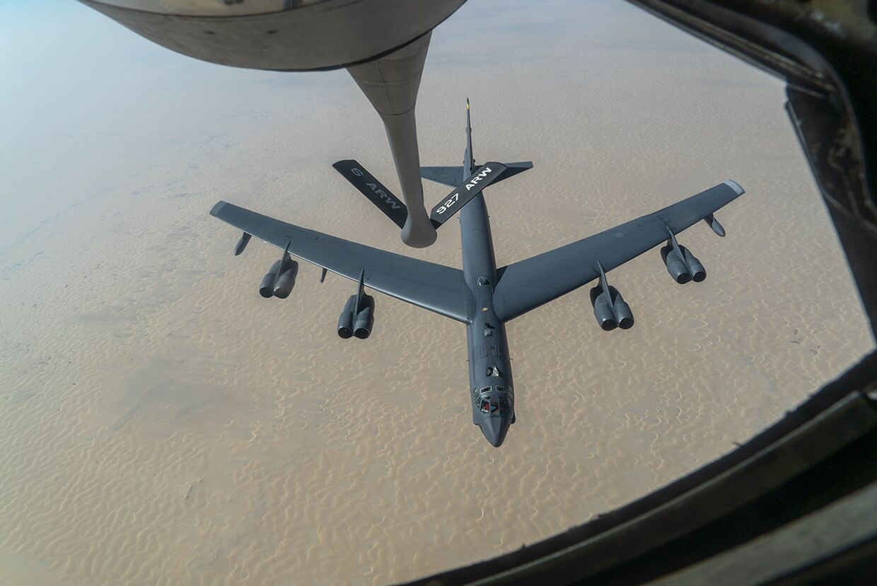 Американский стратегический бомбардировщик B-52
