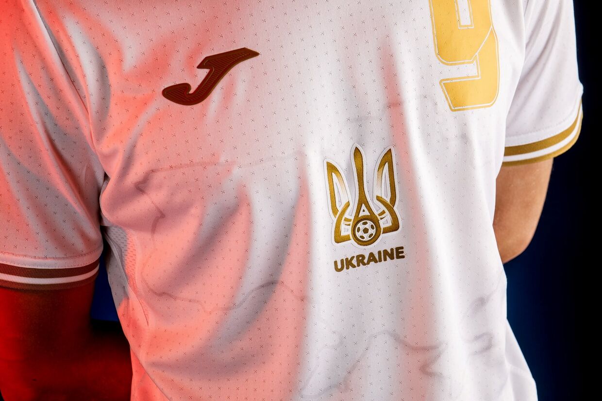 Дизайн футболки сборной Украины по футболу на Евро-2020