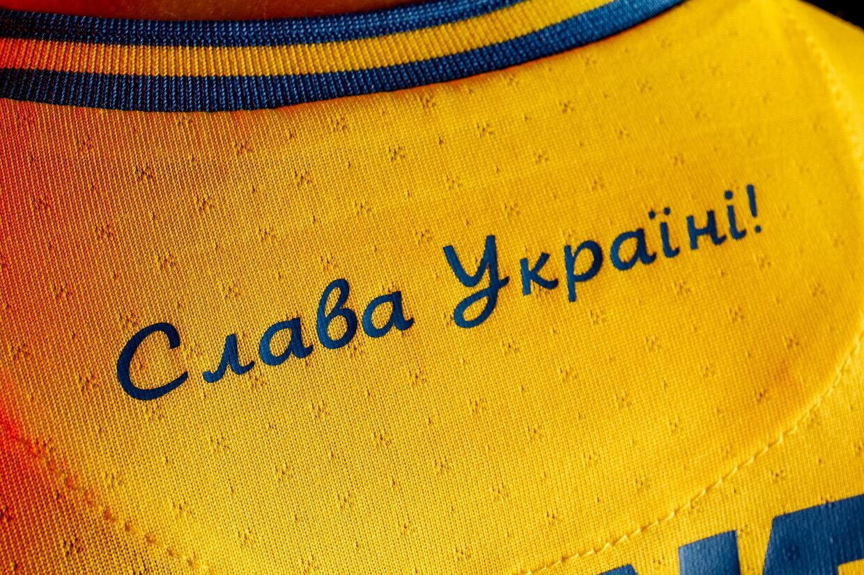Дизайн футболки сборной Украины по футболу на Евро-2020