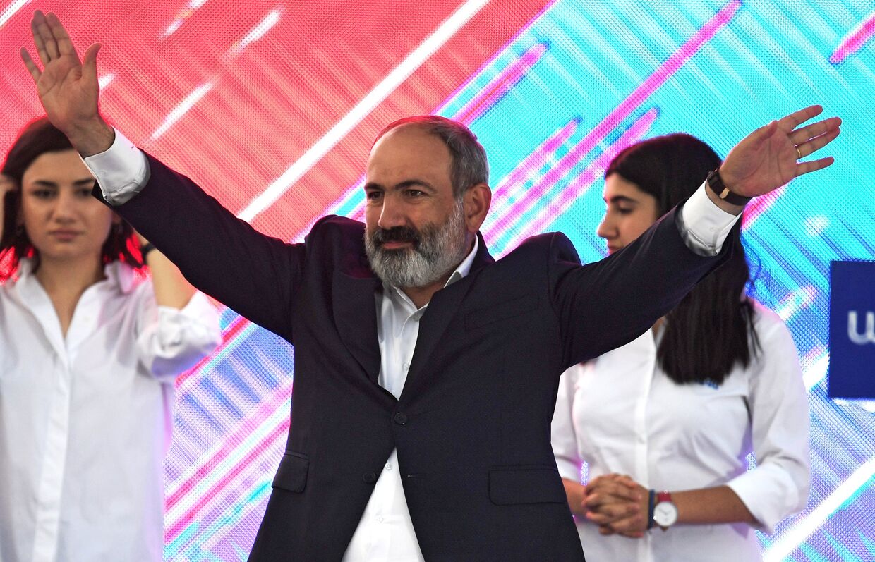 Предвыборный митинг сторонников Н. Пашиняна в Ереване