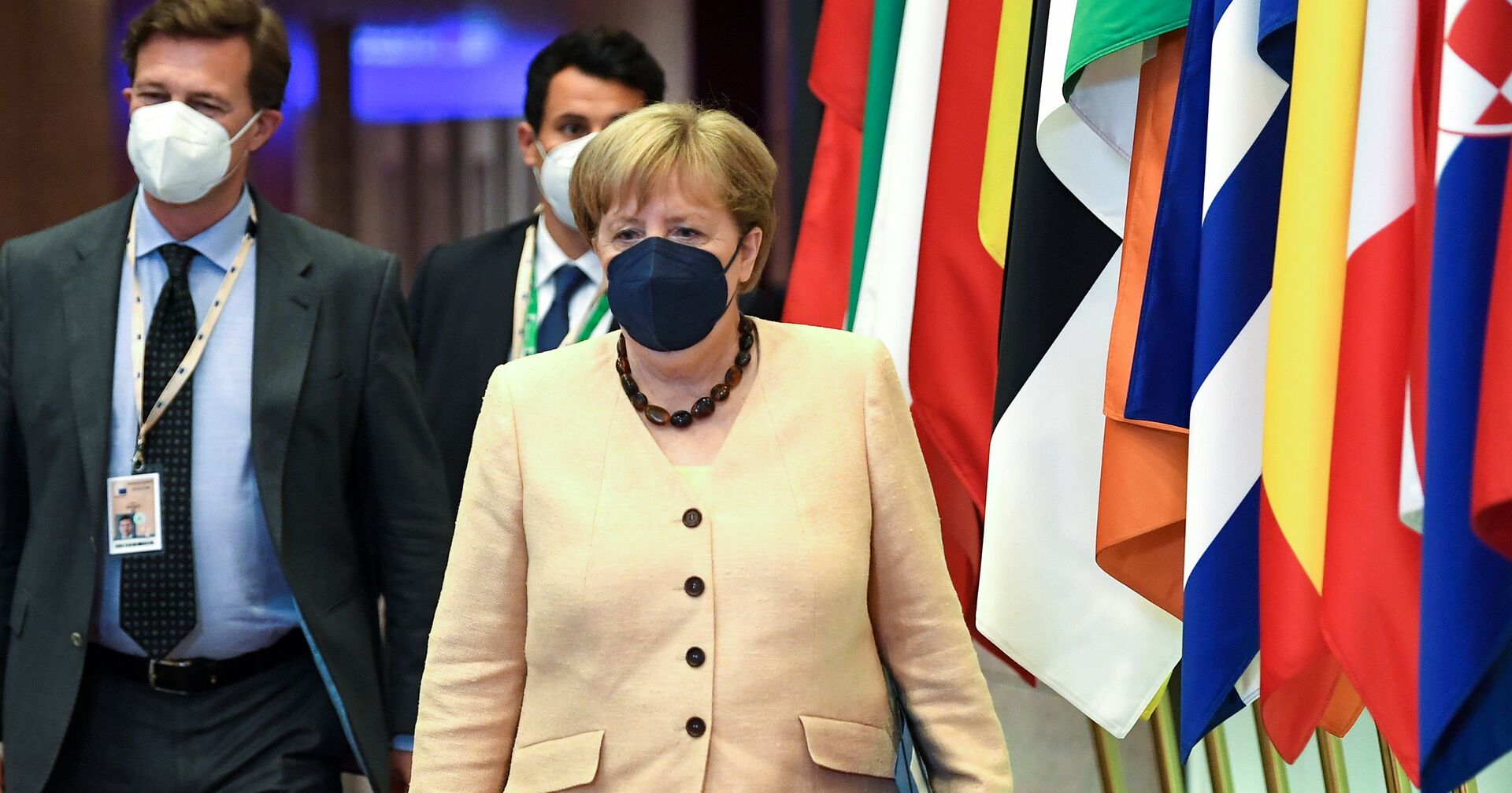 Канцлер Германии Ангела Меркель во второй день саммита ЕС - ИноСМИ, 1920, 25.06.2021