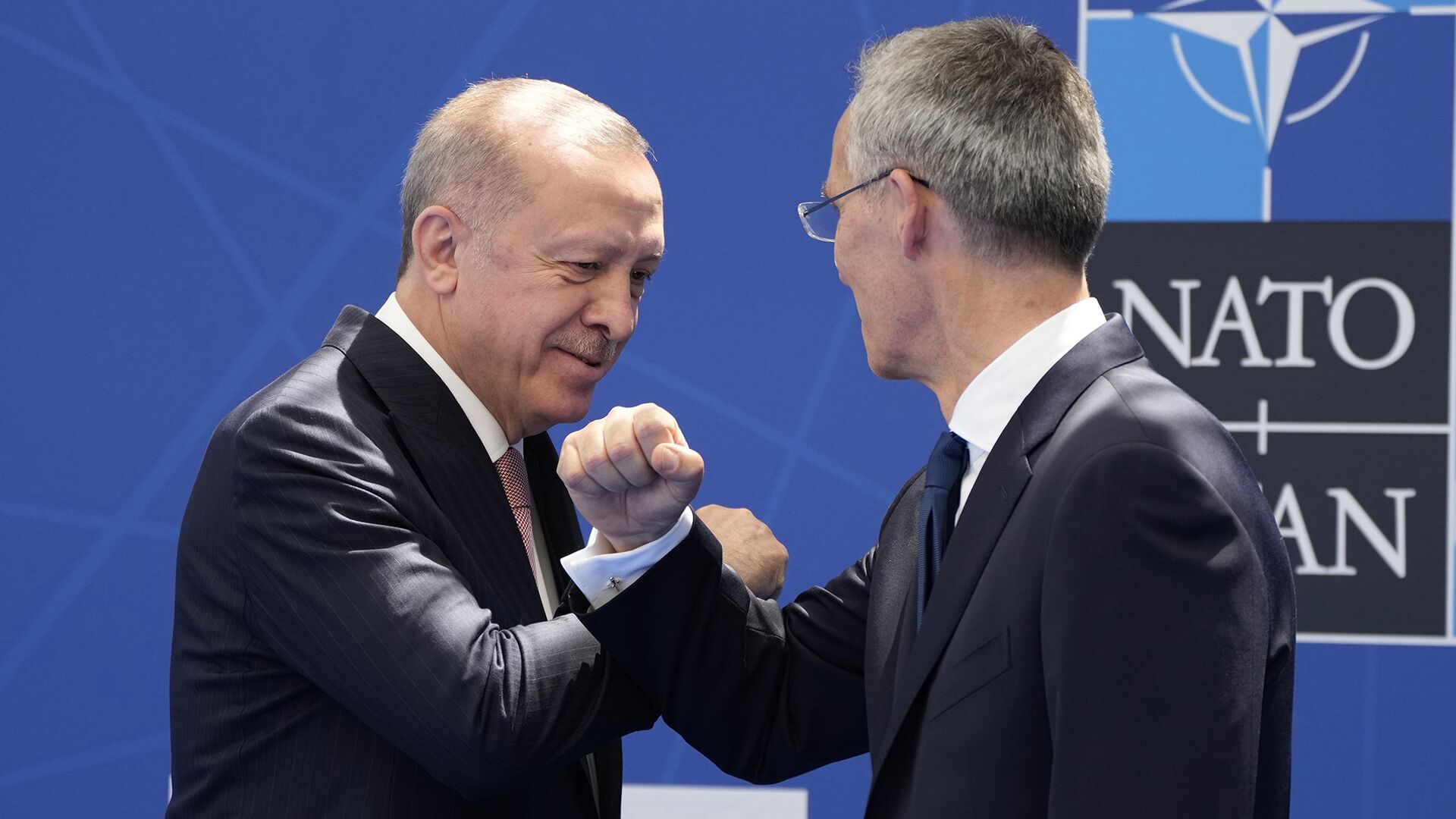 Президент Турции Реджеп Тайип Эрдоган и генеральный секретарь НАТО Йенс Столтенберг - ИноСМИ, 1920, 04.06.2023