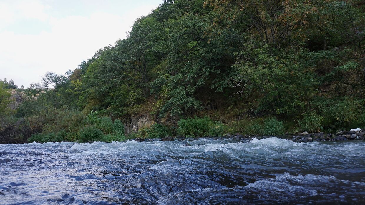 Река Арпа в Армении