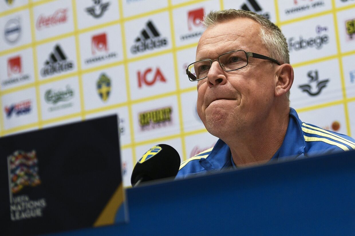 Главный тренер сборной Швеции по футболу Янне Андерссон на пресс-конференции