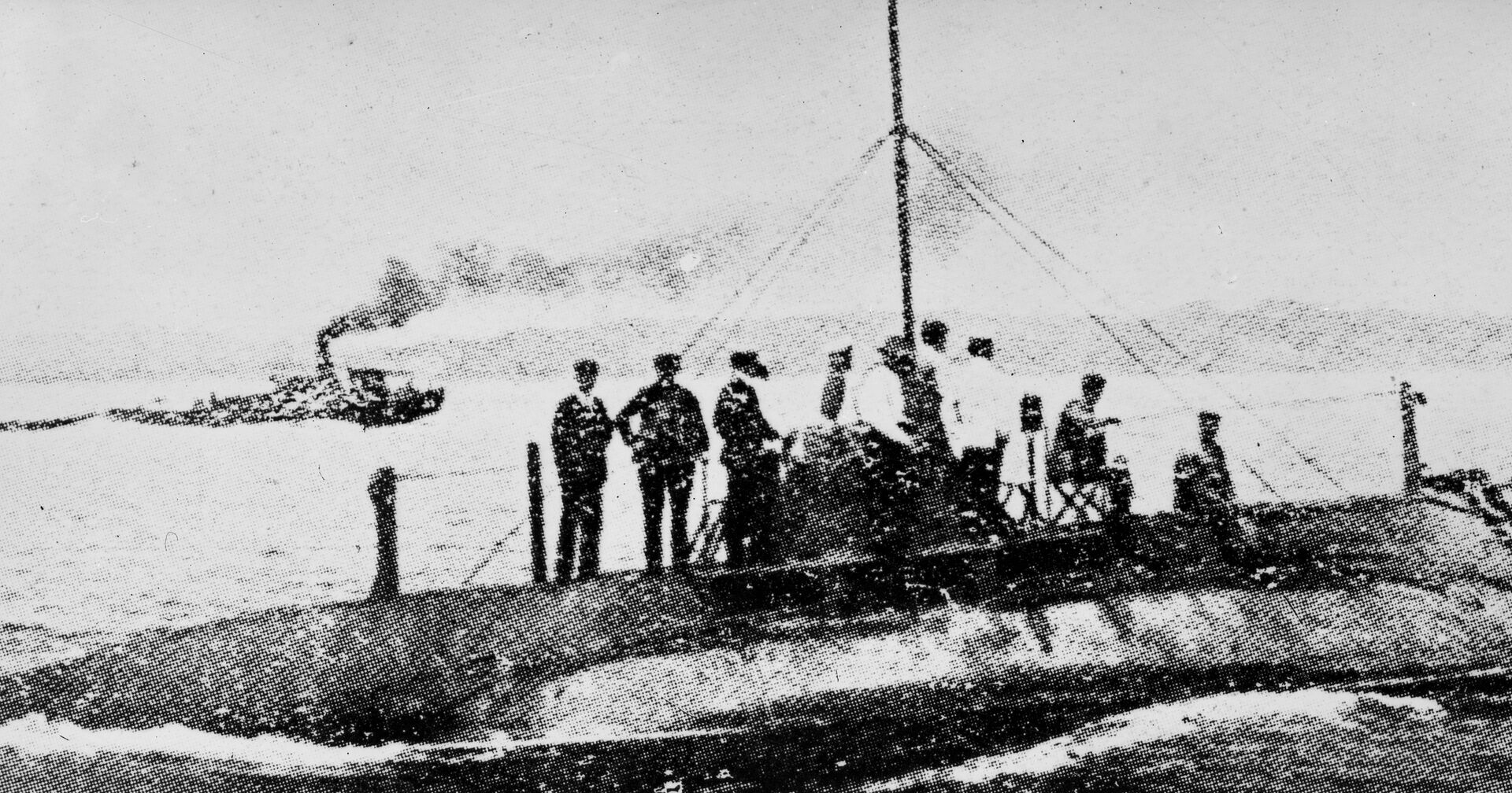 Подводная лодка «Сом». Репродукция фотографии 1904 года - ИноСМИ, 1920, 08.07.2021