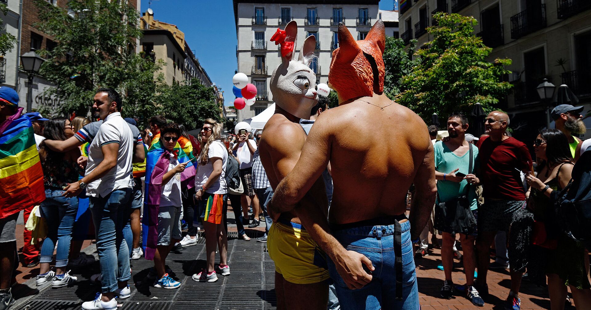 Гей-парад в Мадриде - ИноСМИ, 1920, 13.07.2021