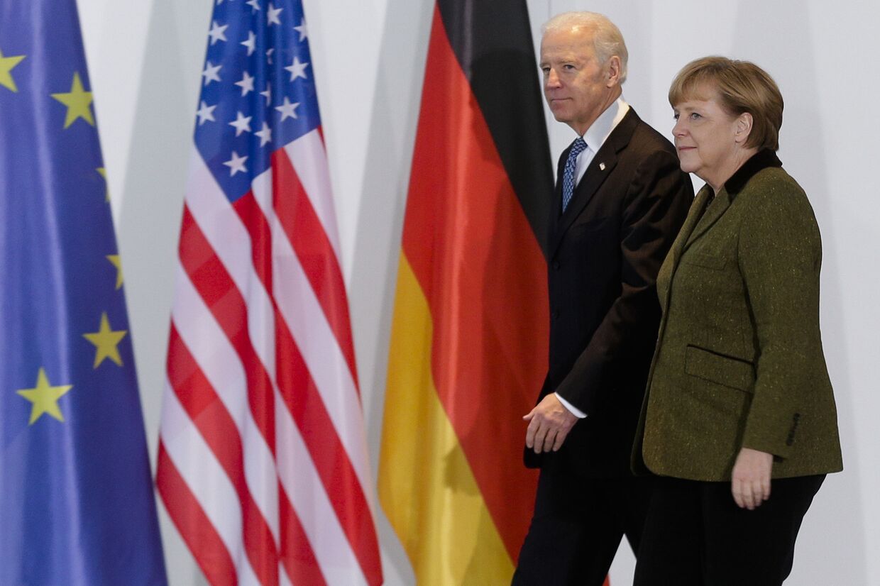 Канцлер Германии Ангела Меркель и вице-президент США Джо Байден, 2013 год