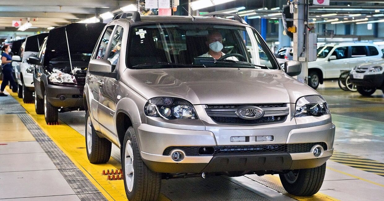 АвтоВАЗ начал выпускать внедорожники Niva под маркой Lada