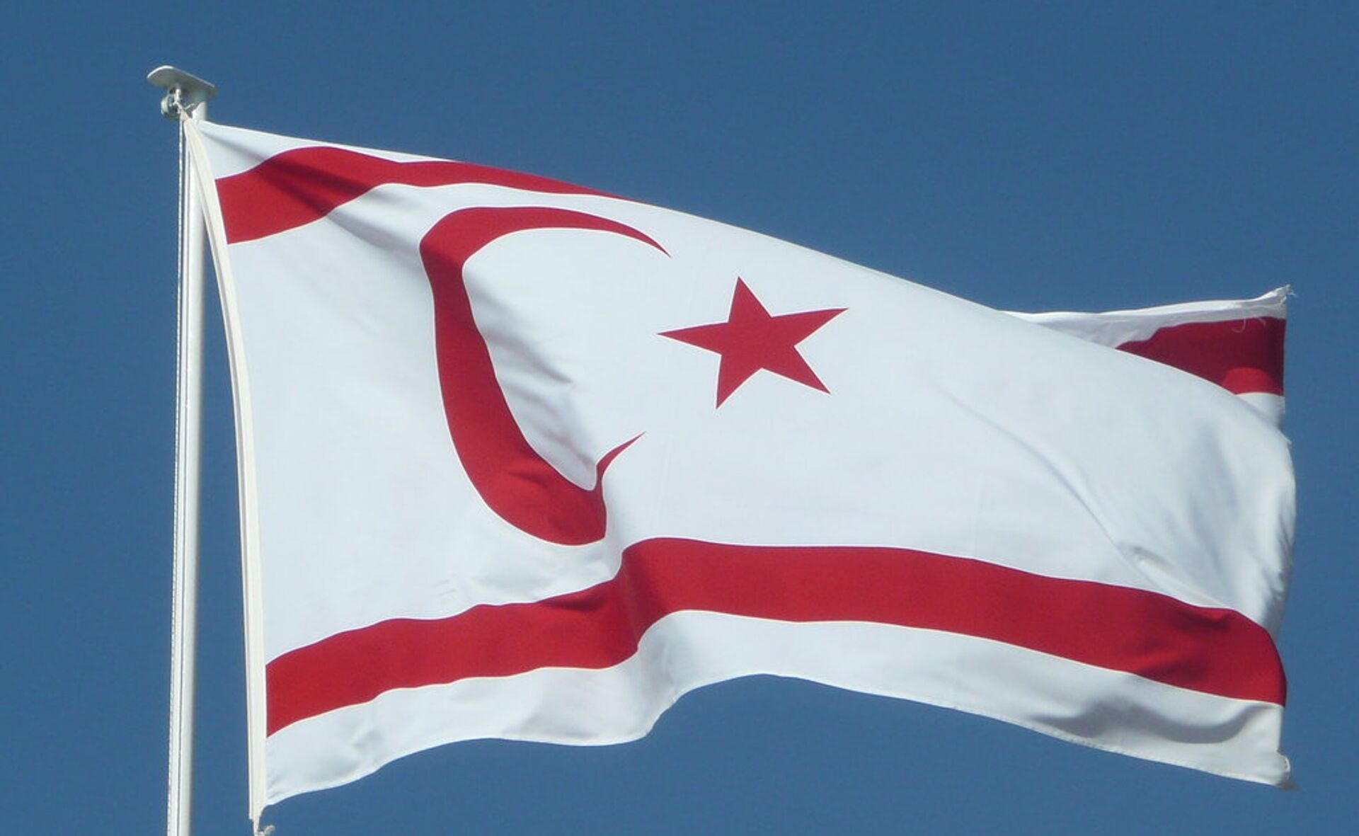 Флаг Турецкой республики Северного Кипра - ИноСМИ, 1920, 04.08.2021