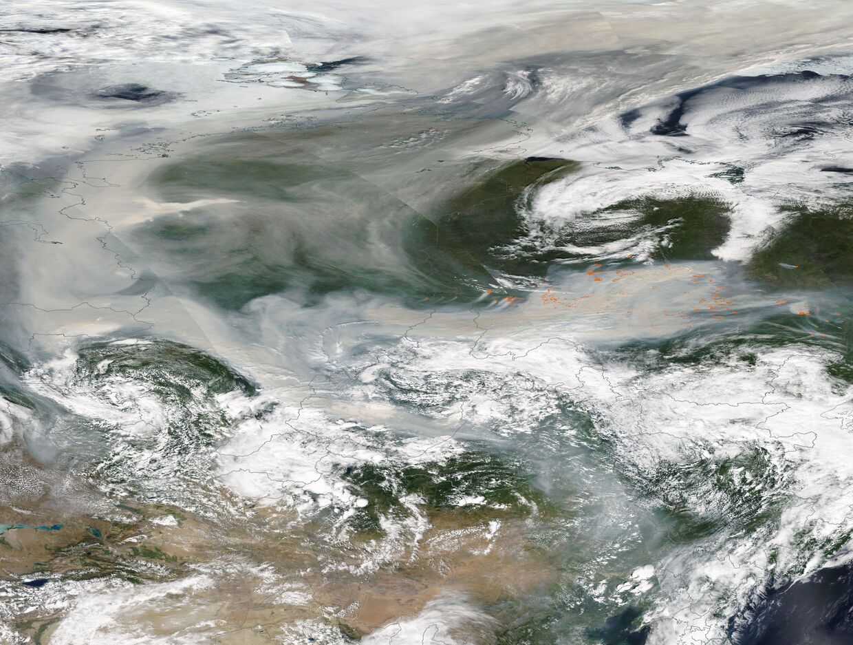 7 августа 2021. Дым лесных пожаров в Якутии достиг Северного полюса
