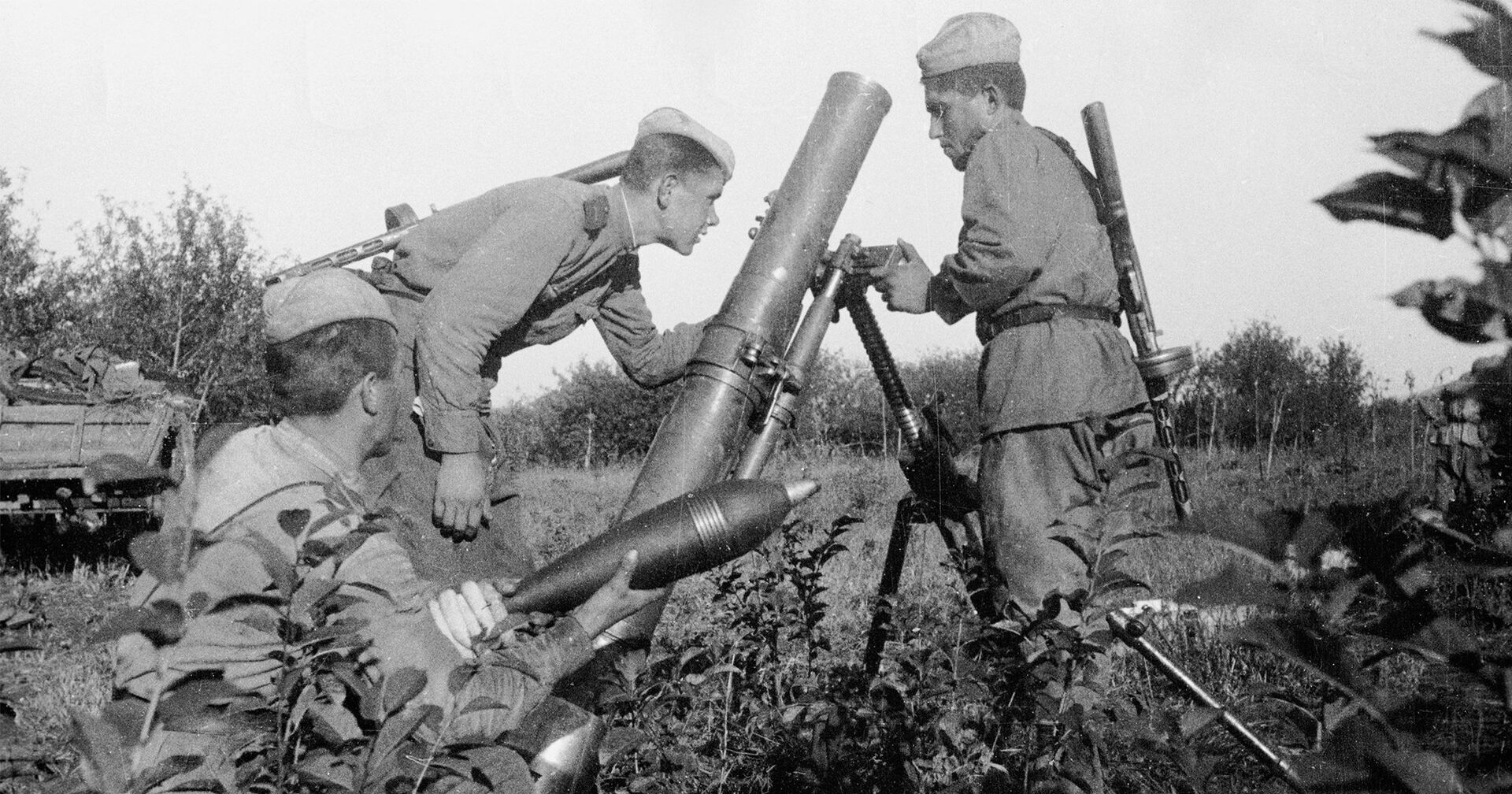 Минометный расчет упрощенного полкового 120-мм миномета - ИноСМИ, 1920, 12.08.2021