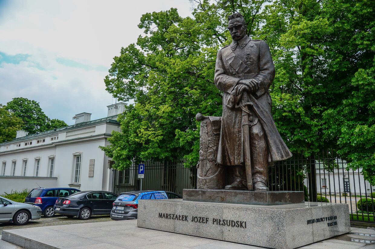 Памятник маршалу Юзефу Пилсудскому