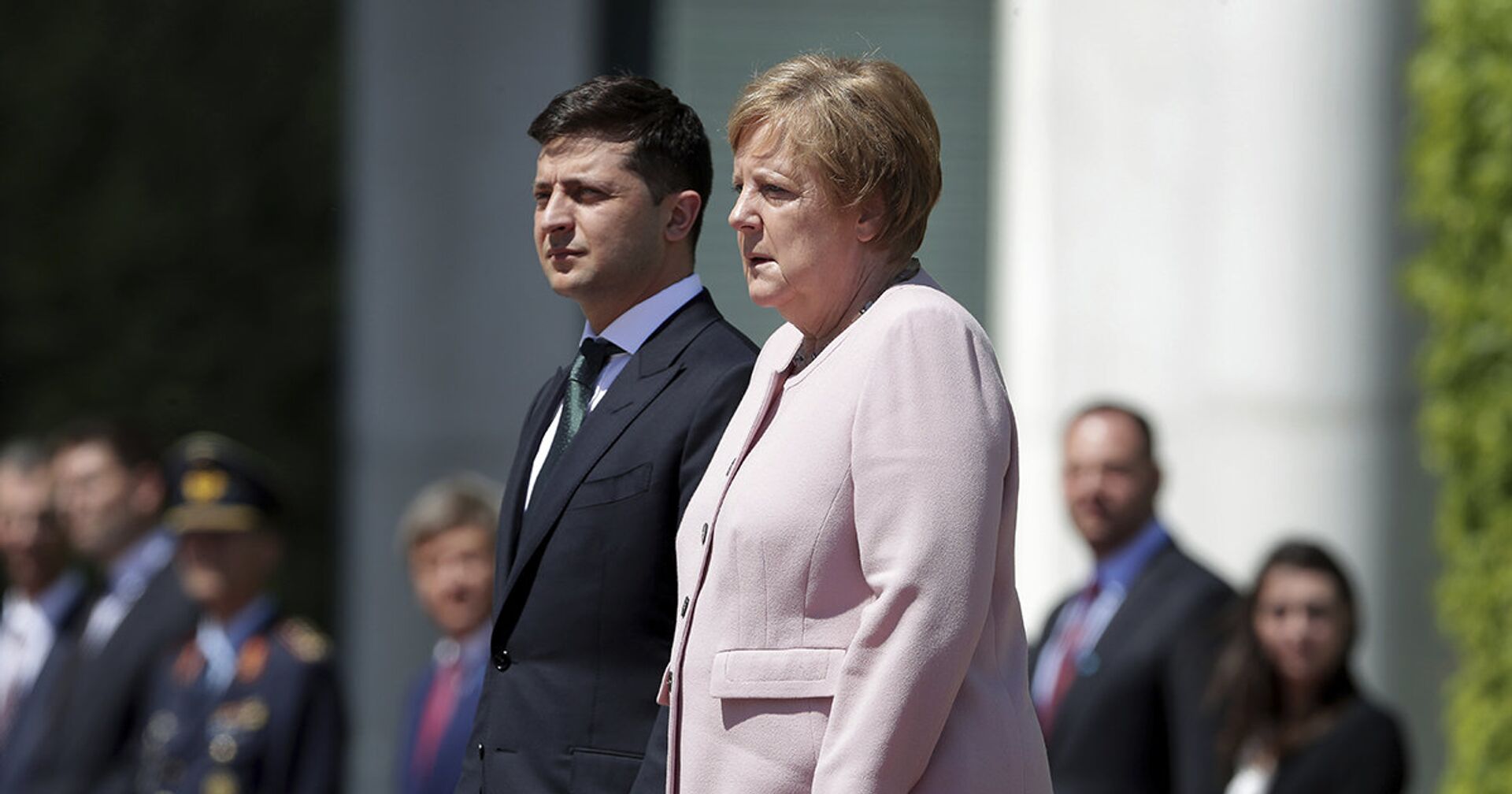 Канцлер Германии Ангела Меркель и президент Украины Владимир Зеленский - ИноСМИ, 1920, 20.08.2021
