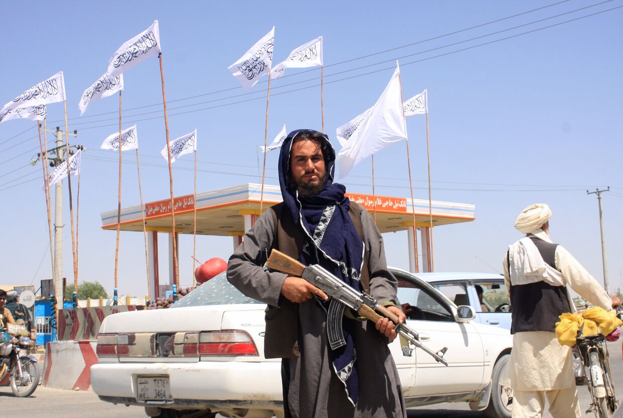 Боевик Талибана* в Газни, Афганистан
