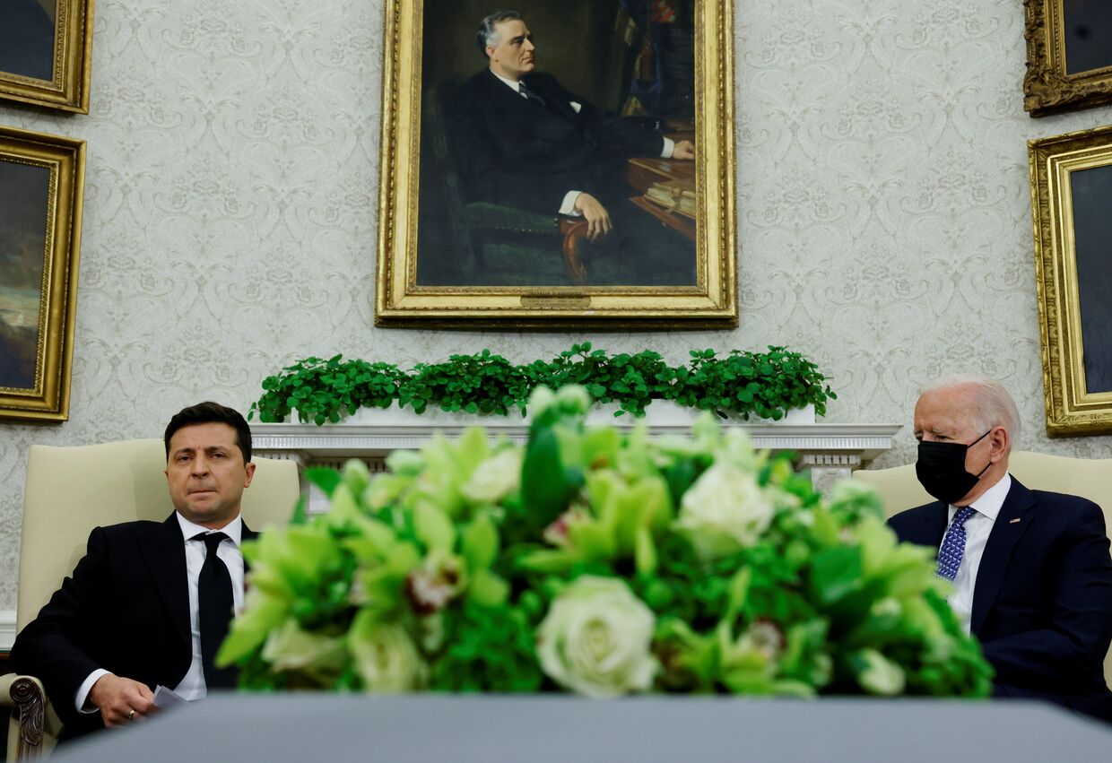 Джо Байден приветствует Владимира Зеленского в Белом Доме 1 сентября 2021