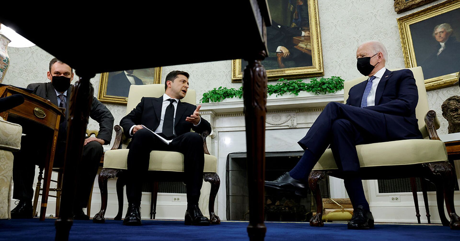 Президент Украины Владимир Зеленский и президент США Джо Байден в Овальном кабинете в Вашингтоне - ИноСМИ, 1920, 02.09.2021