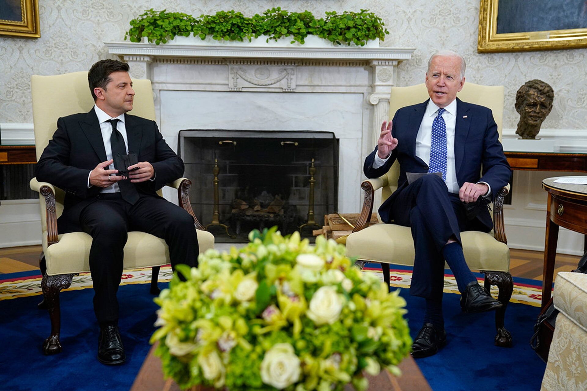 Президент Украины Владимир Зеленский и президент США Джо Байден в Овальном кабинете в Вашингтоне - ИноСМИ, 1920, 21.10.2021