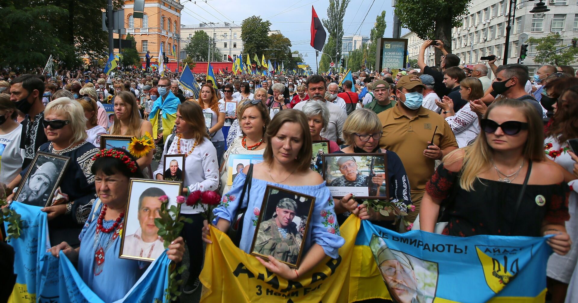 Марш защитников в Киеве - ИноСМИ, 1920, 11.09.2021