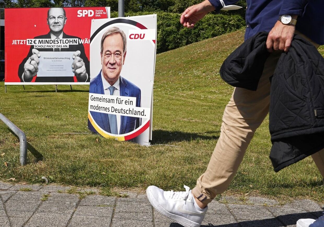 Предвыборные плакаты на пост премьер-министра в Дюссельдорфе