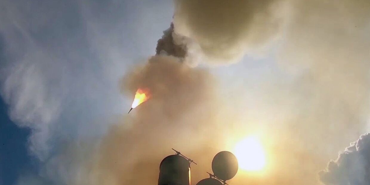 Новейшая ЗРС С-500 провела испытательные стрельбы на полигоне Капустин Яр