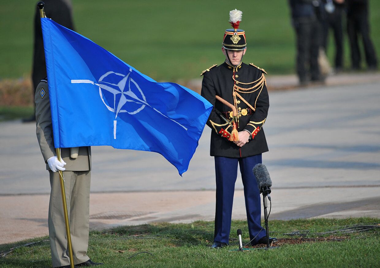 Церемония во время саммита НАТО в Страсбурге, Франция