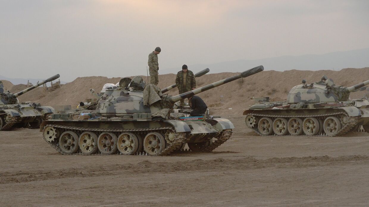 Азербайджанские танки Т-55 на территории Агдамского района