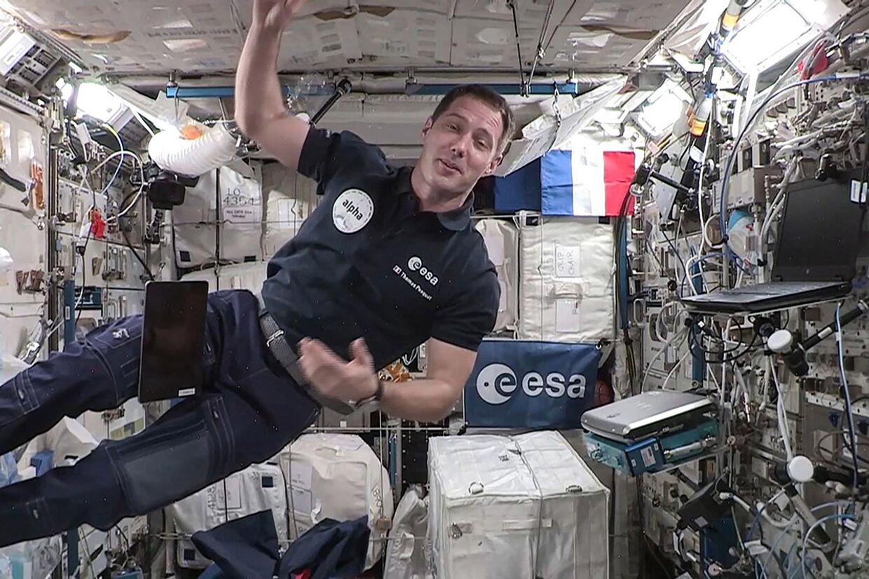 Французский астронавт Тома Песке на МКС