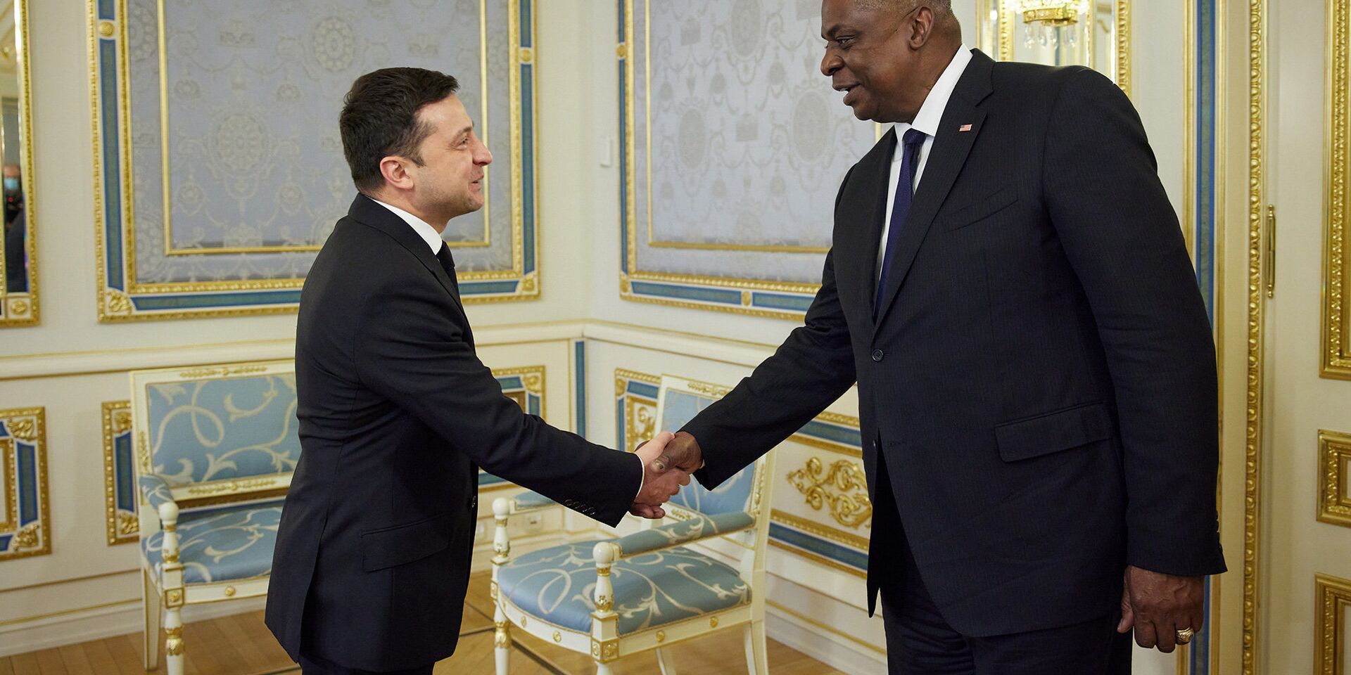 Владимир Украины Владимир Зеленский во время встречи с министром обороны США Ллойдом Остином в Киеве - ИноСМИ, 1920, 16.04.2022