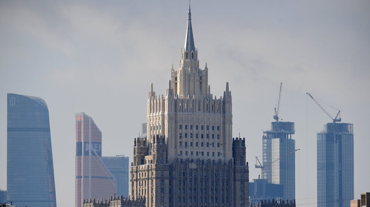 Здание Министерства иностранных дел РФ