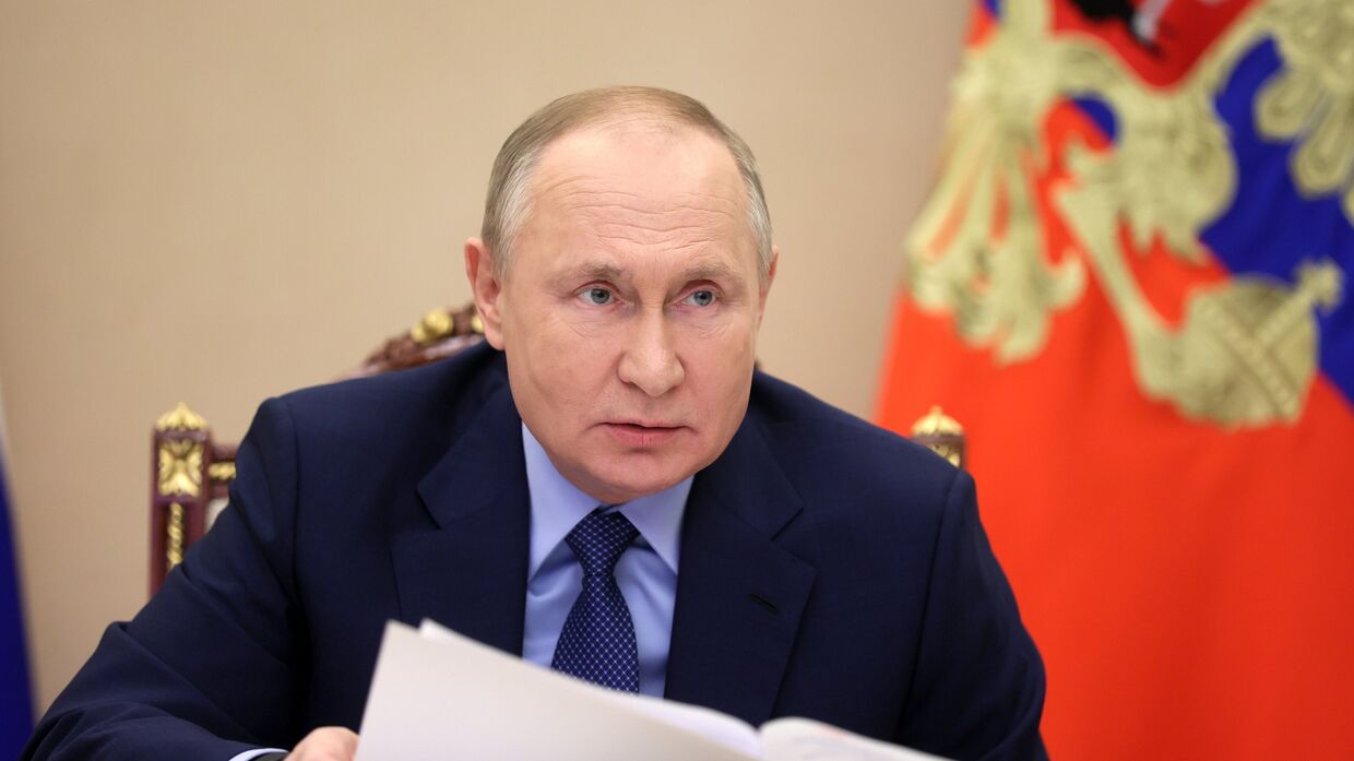Президент РФ В. Путин провел совещание