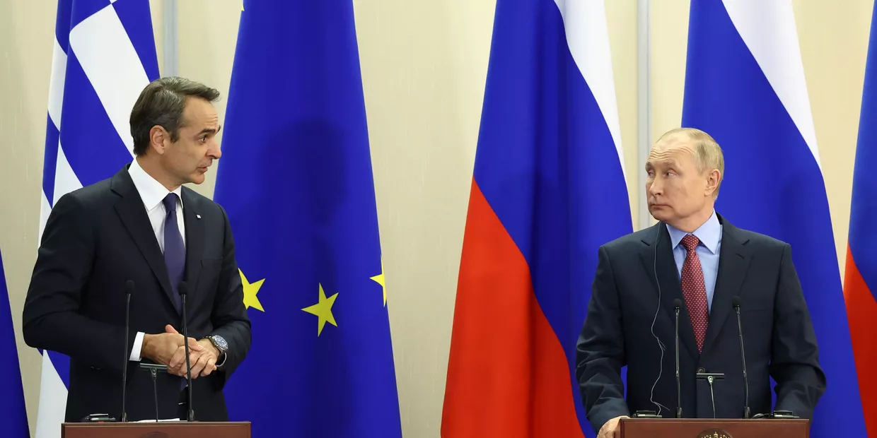 Президент РФ В. Путин встретился с премьер-министром Греции К. Мицотакисом в Сочи