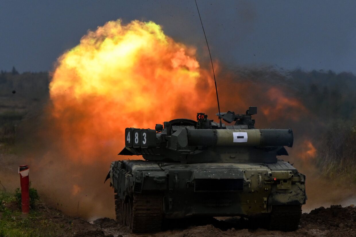 Показные занятия военнослужащих танковой армии Западного военного округа