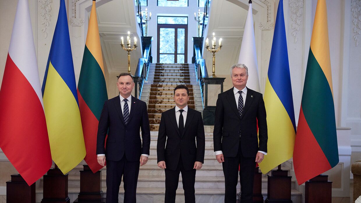 Президент Украины Владимир Зеленский, президент Польши Анджей Дуда и президент Литвы Гитанас Науседа