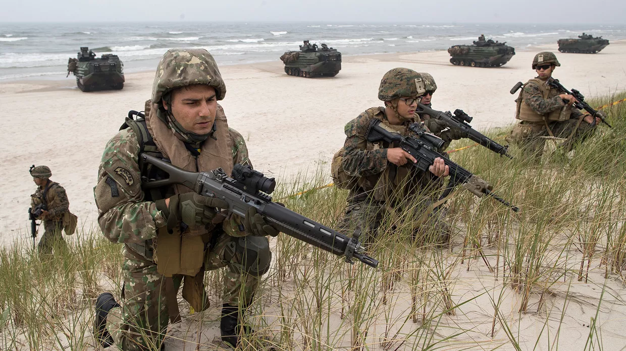 Морские пехотинцы США принимают участие в военных учениях на Балтийском море в Литве
