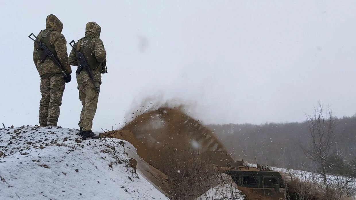 Украинские пограничники недалеко от города Сумы